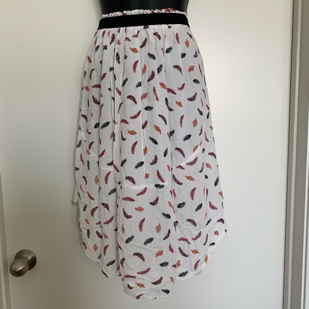 🦋 3/$20🦋 H&M Printed High Low Skirt